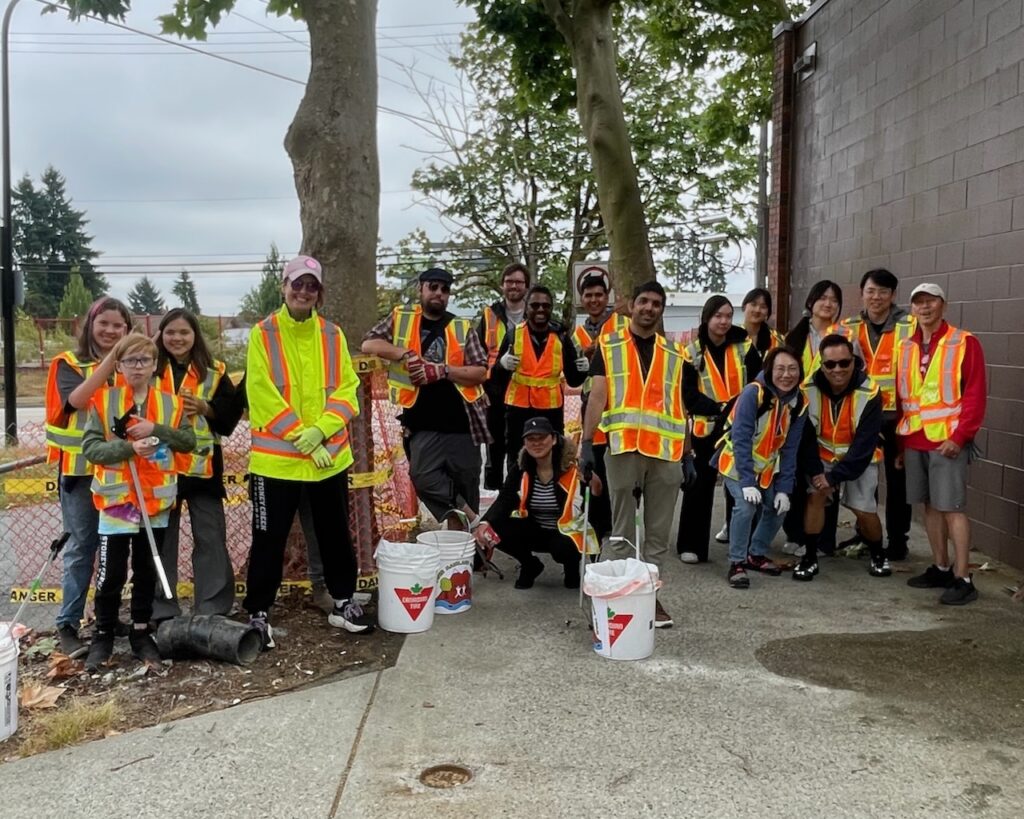 We split into 5 groups, each led by Litter Leaders, to widen our impact!