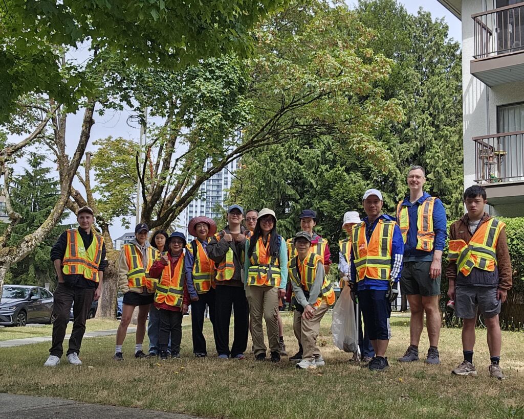 We split into 5 groups, each led by Litter Leaders, to widen our impact!